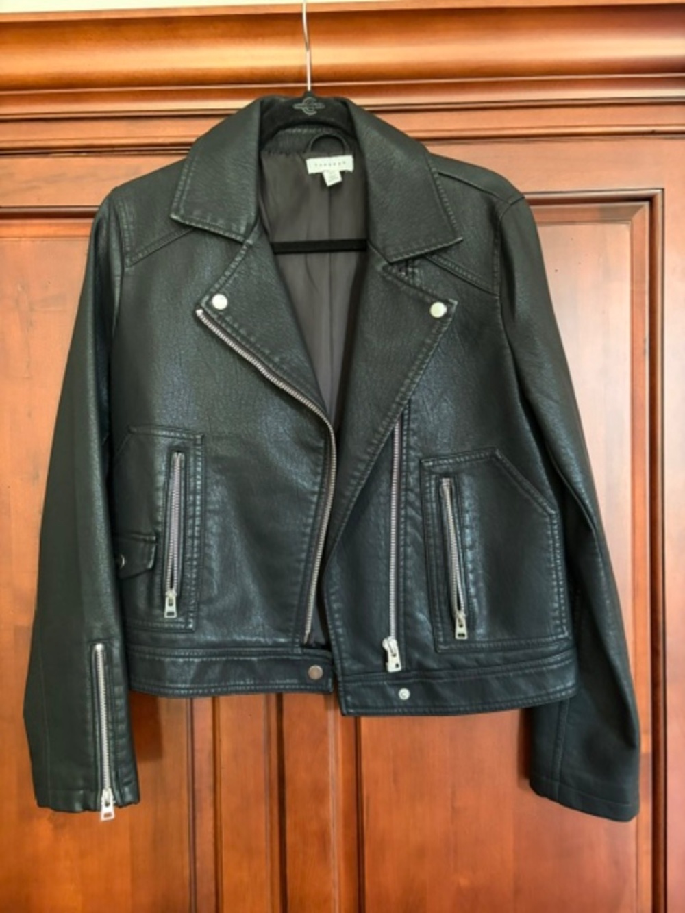 TOPSHOP NWOT NEVER WORN / SIZE 8 BLACK "LEATHER" JACKET